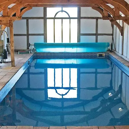 Вилла The Old Mill Barn With Hot Tub And Private Use Of Heated Pool Уиррал Экстерьер фото